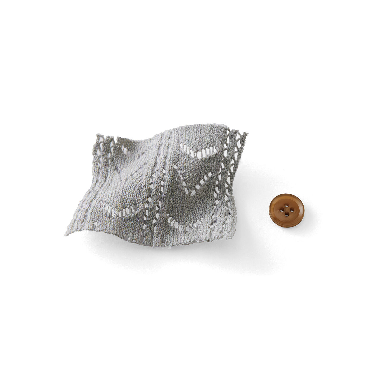 el:ment|el:ment　透かし編みで風通る　部分UVカットのやわらかコットン100％　ハイネックカーディガンの会|やわらかな綿100％に、マーブル調のボタン。