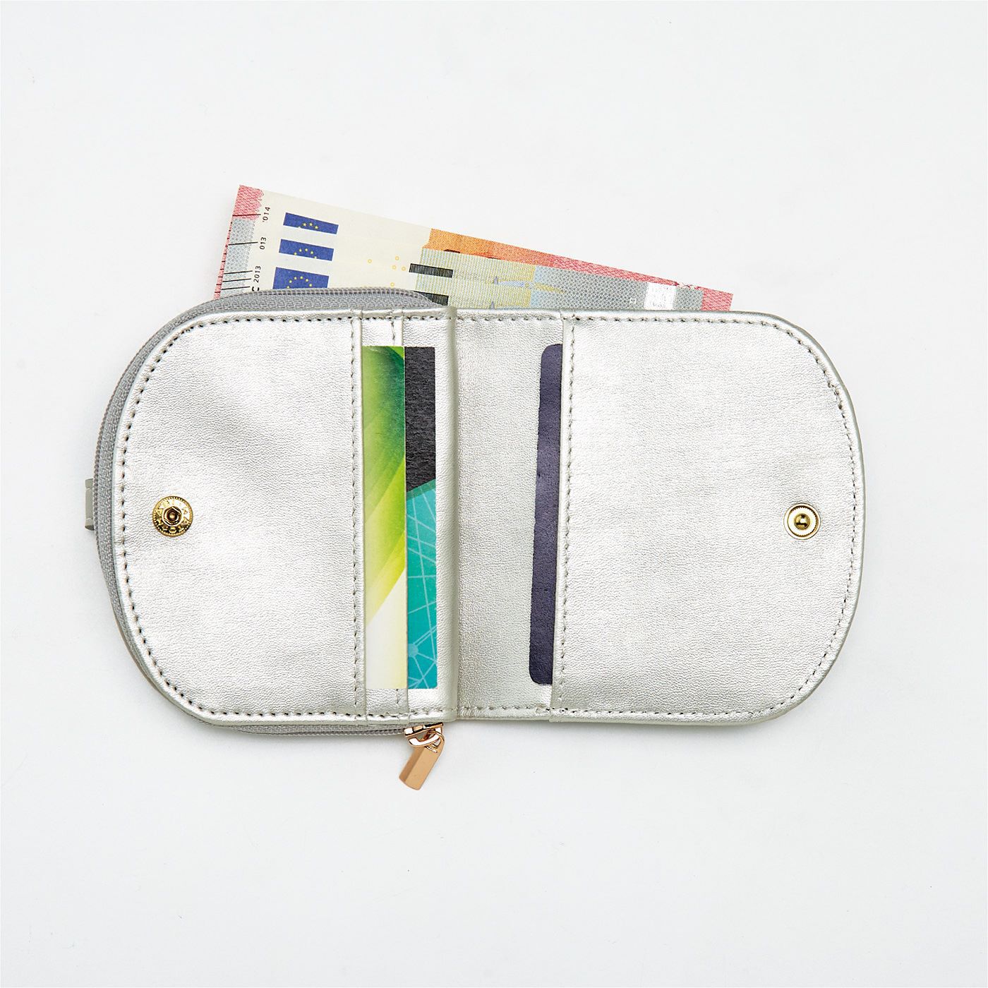 SAANA JA OLLI|サーナ ヤ オッリ　ミニエコバッグと収納ポケット付きの二つ折り財布の会|3つのカードポケット付き。
