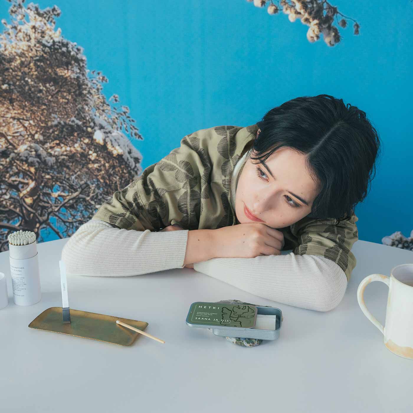 SAANA JA OLLI|サーナ ヤ オッリ 暮らしに深呼吸するようなひとときをもたらす 自然を感じるペーパーインセンス HETKI（ヘトキ）の会