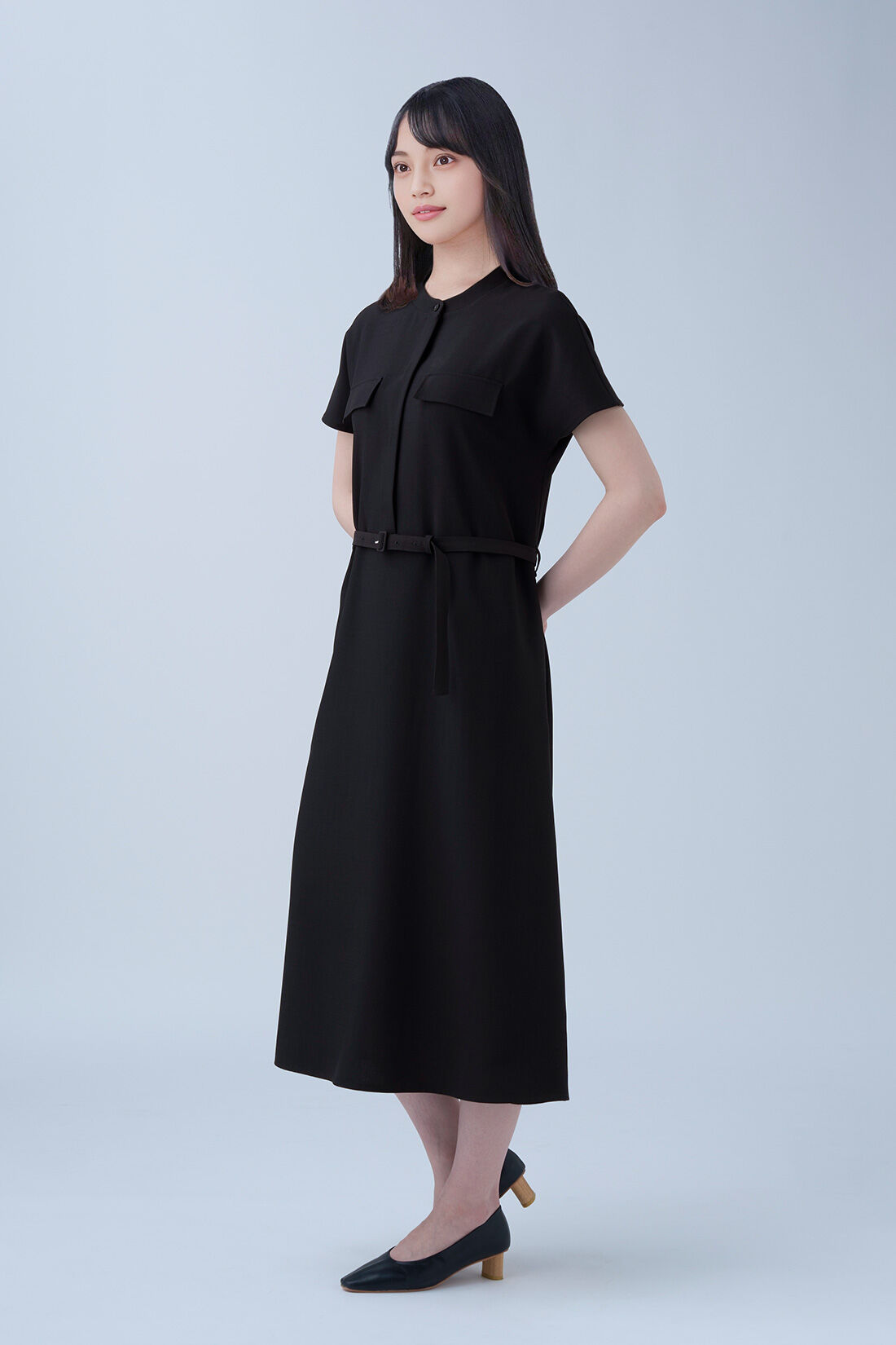 フェリシモファッションニュース|UVカット 上品 ワンピース 〈ブラック〉のコーディネート|モデル身長：152cm　着用サイズ：MP