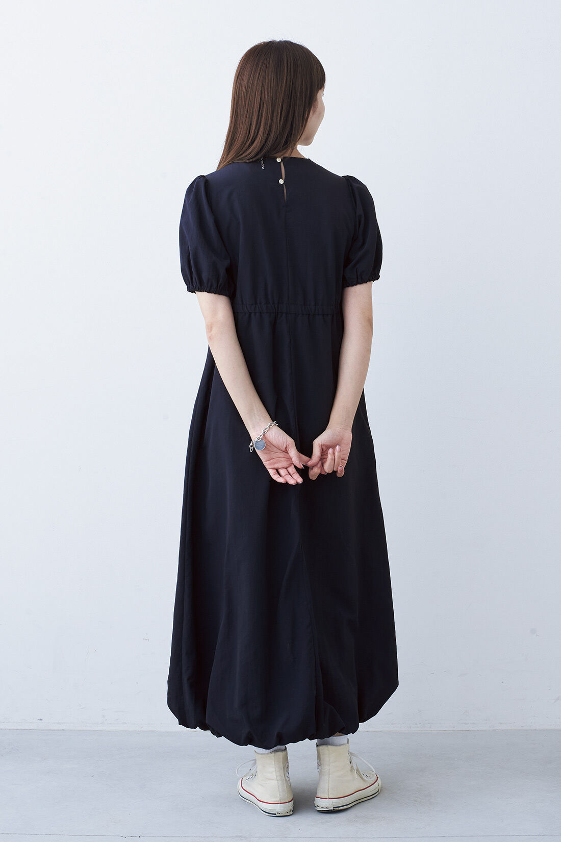 MonthlyBOX|バルーンヘムワンピース〈ネイビー〉|モデル身長：168cm　Mサイズ着用