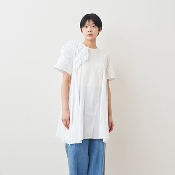 フェリシモファッションニュース | フラワーモチーフアシメヘムチュニック