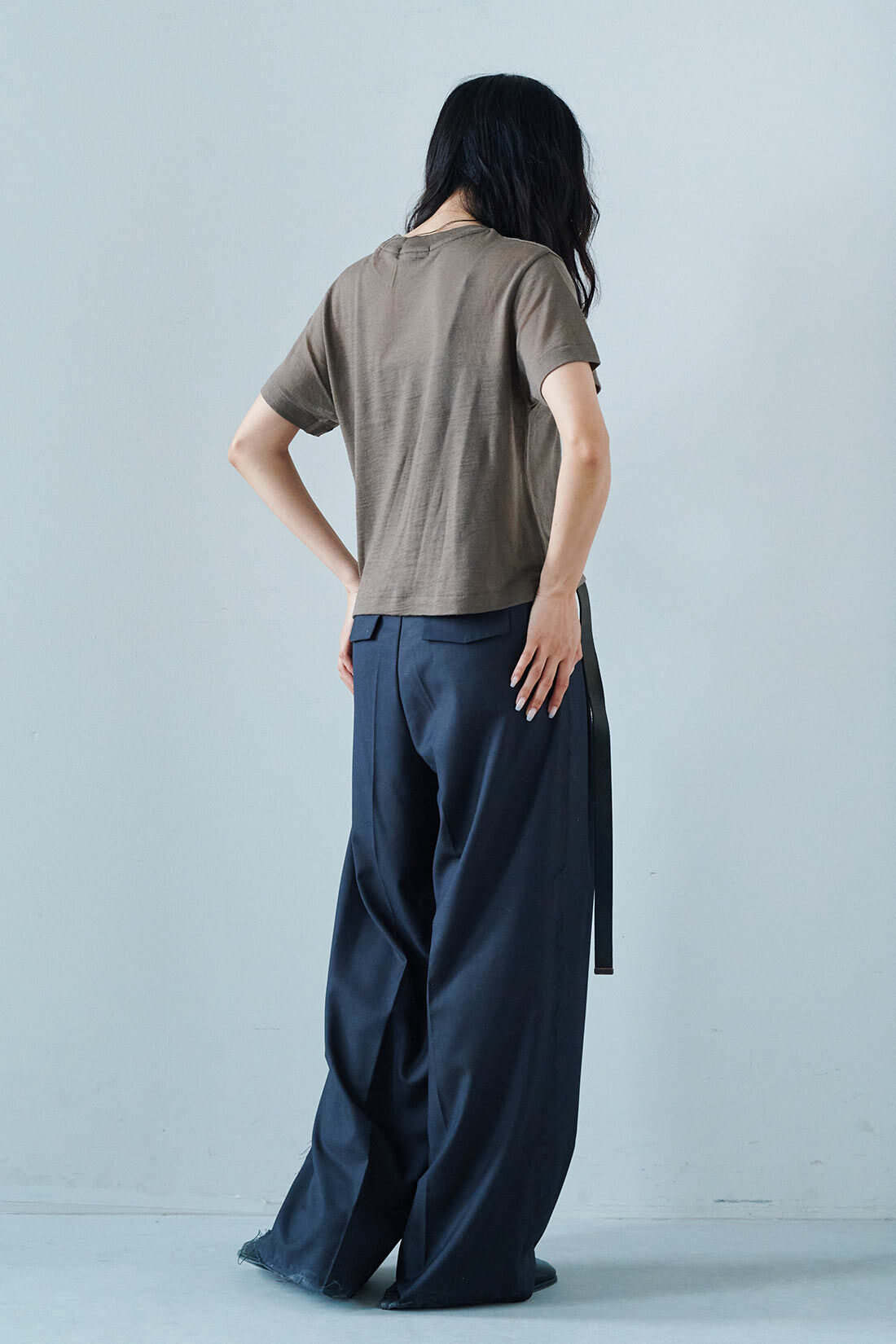 フェリシモファッションニュース|韓国セレクト JANEBIRKIN 肌触りのよいウールＴ〈カーキ〉|モデル身長：163cm