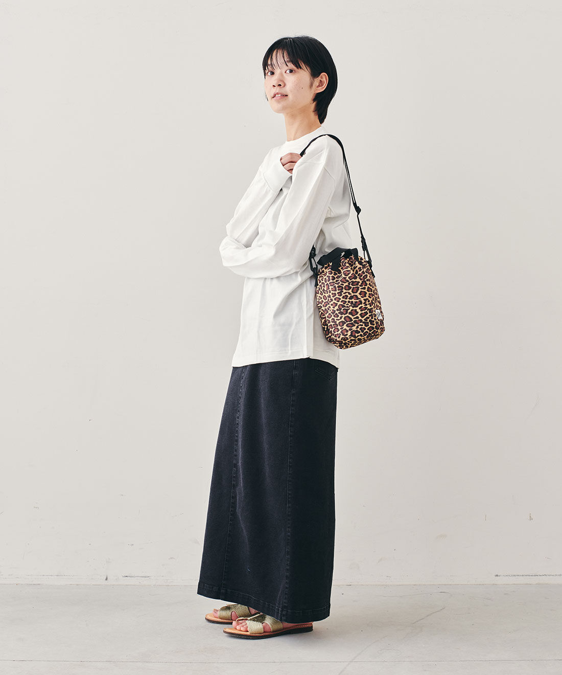 フェリシモファッションニュース|Drifter DRAWSTRING POUCH【WEB LIMITED ITEMS】|モデル身長：163cm