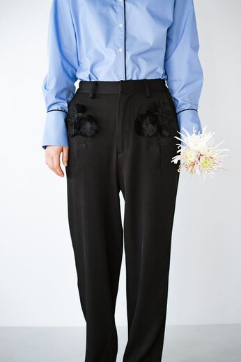 haco! | 【糸菊】美脚刺繍パンツ〈ブラック〉