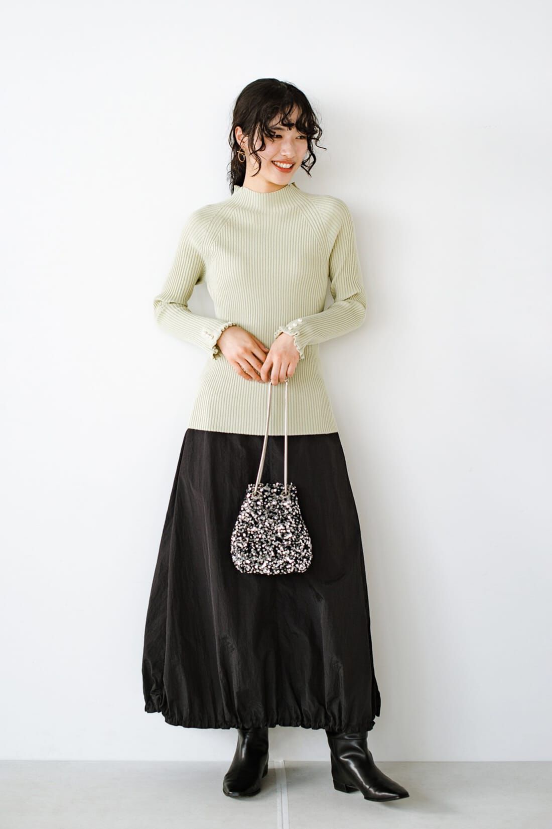 haco!|ANNA LUNA　リブハイネックパール装飾フリル袖プルオーバー