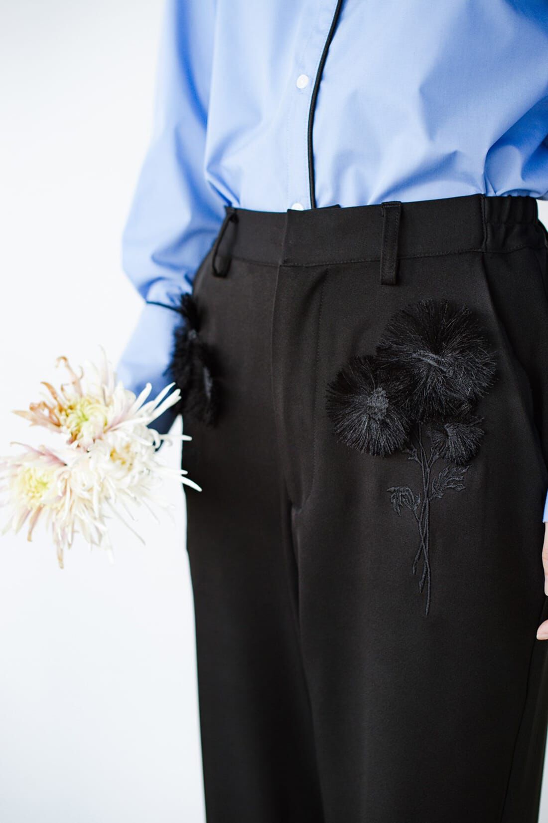 ｈａｃｏ！×ＮＯＫＩ 花をまとうコラボシリーズ【糸菊】美脚刺繍パンツ