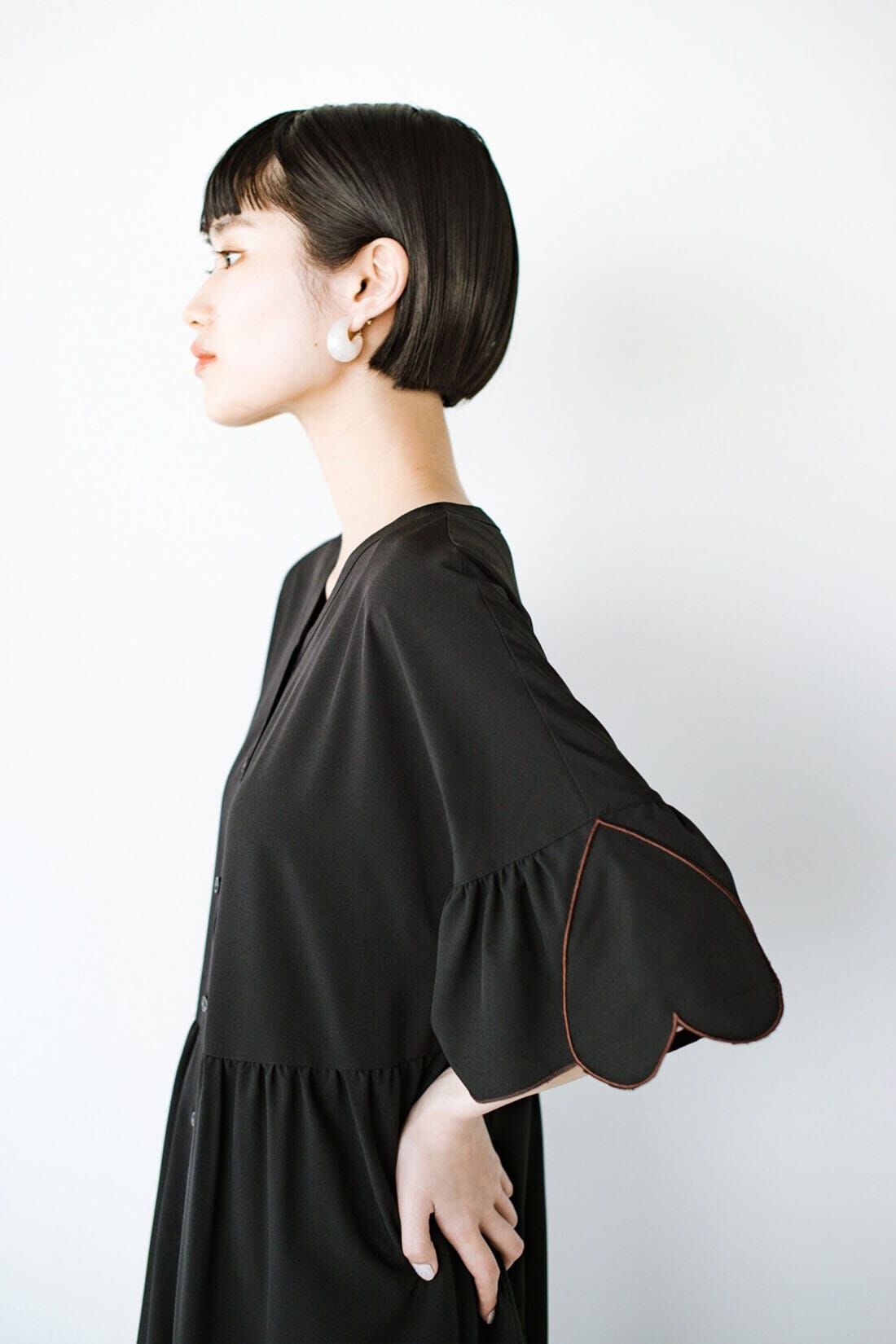 haco!［ハコ］|ｈａｃｏ！ 袖を通すたびハートフル！袖にハートがぴたっとくっついた羽織りにもなるワンピース ｈａｃｏ！ ＦＡＣＴＯＲＹ ｗｉｔｈ ａｈ！