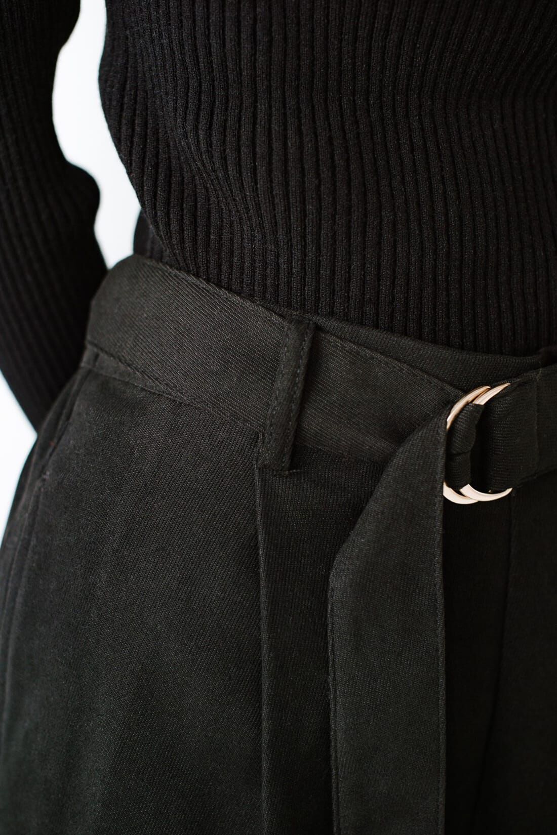 haco!［ハコ］|ＡＮＮＡ ＬＵＮＡ ピーチスキンベルト付きタックパンツ