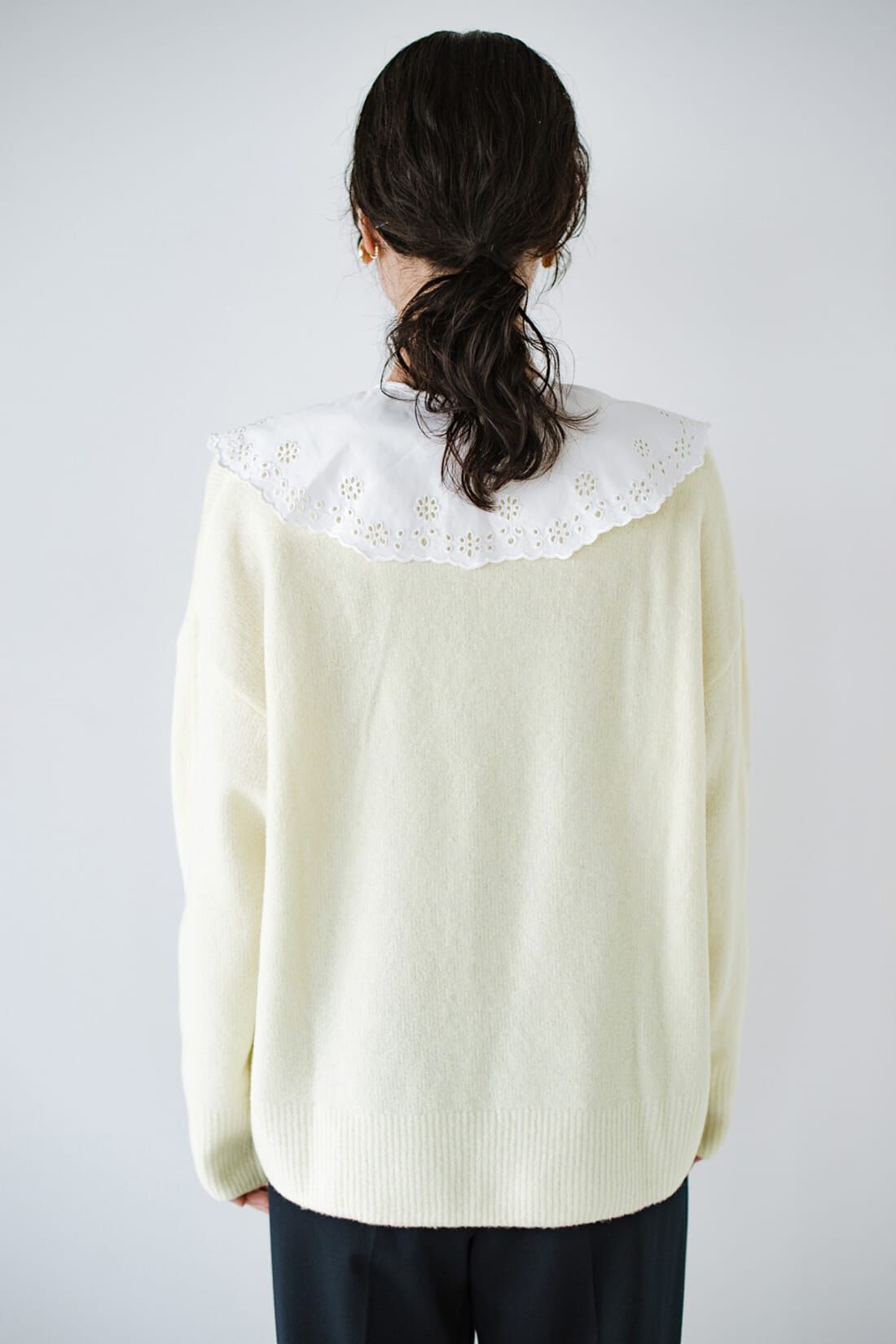 haco!|haco!　 取り外し自在！シンプルにも今っぽくも着られて便利な大人の衿付きニット by quemademe〈アイボリー〉