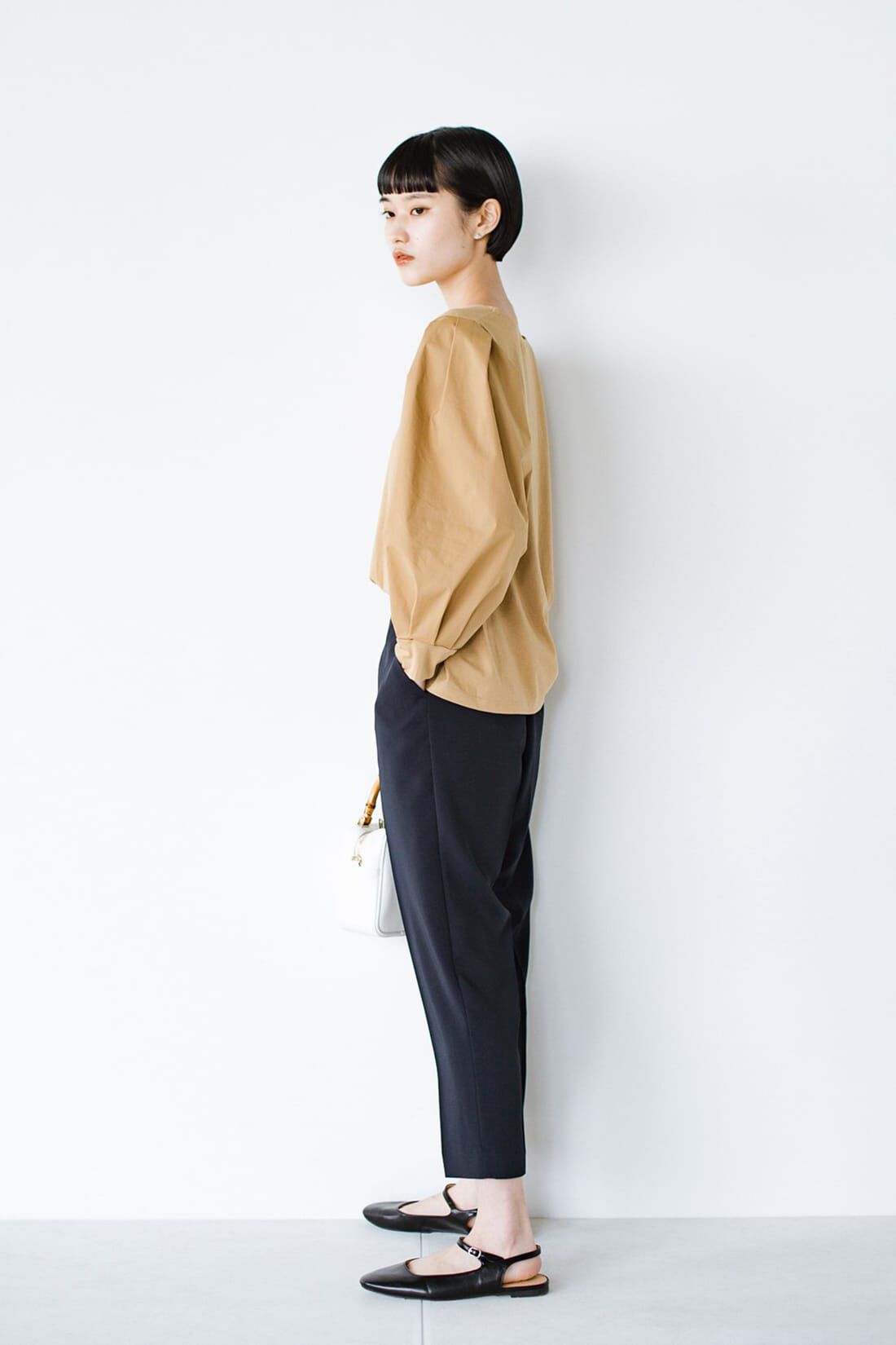 haco!［ハコ］|ＡＮＮＡ ＬＵＮＡ 強撚ストレッチテーパードパンツ
