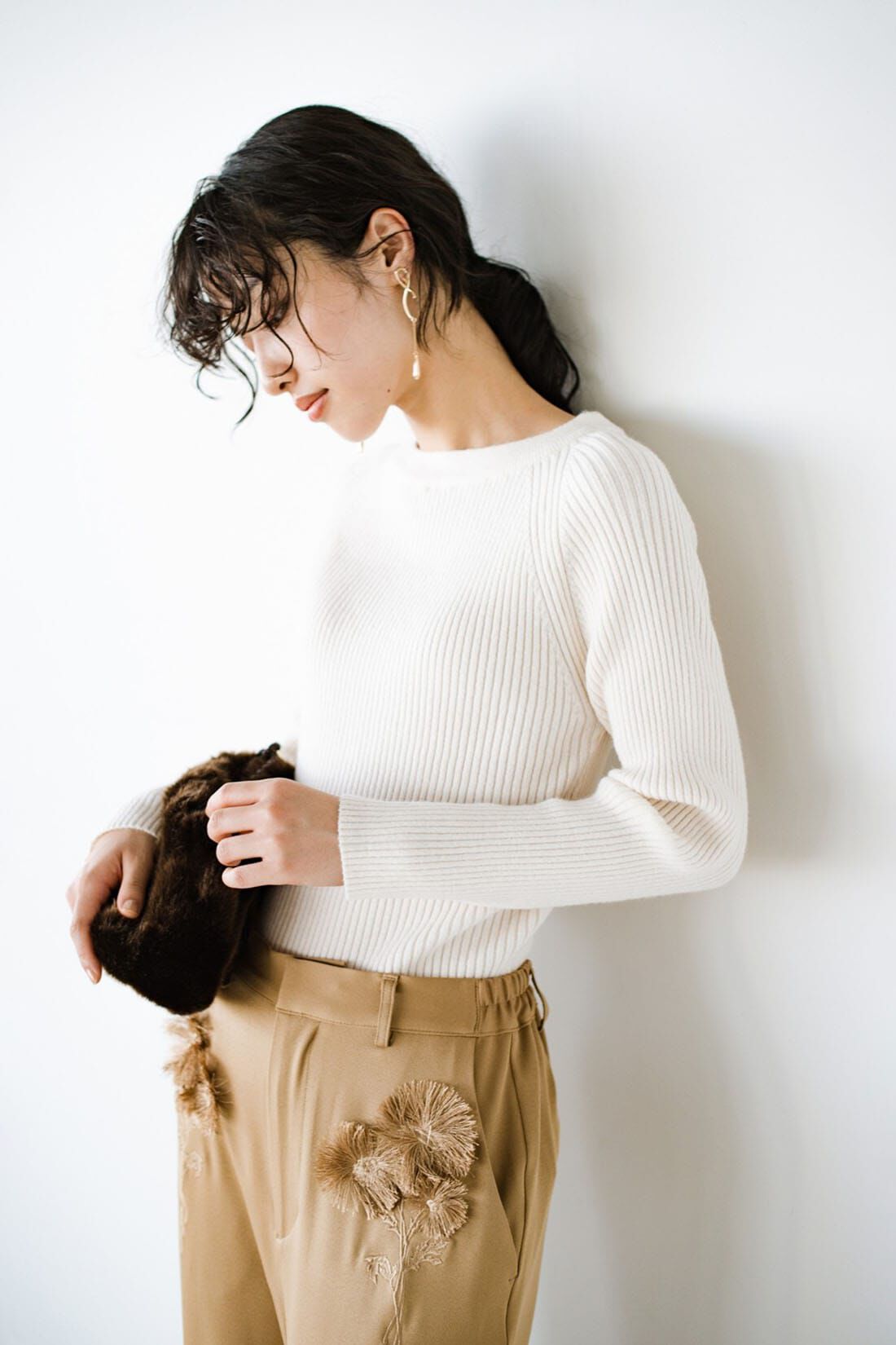 haco!|ＡＮＮＡ ＬＵＮＡ ｓｔｏｒｙリブ編みラグランインナープルオーバー