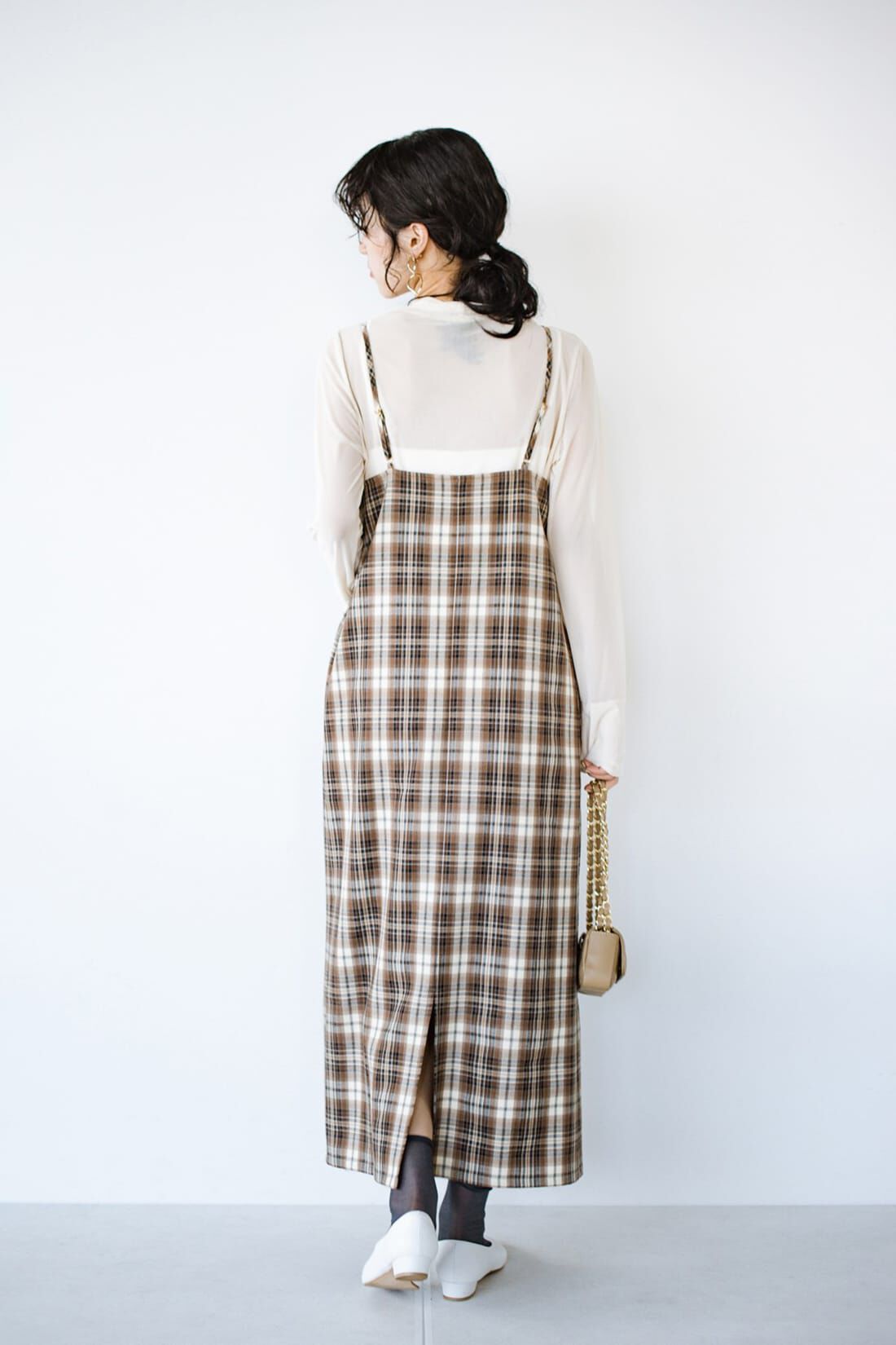 haco!|ｈａｃｏ！ 季節の変化を楽しむ「愛服」 手持ちの夏冬服と組み合わせ無限！総柄キャミワンピース＆すそ絞りトップスセット