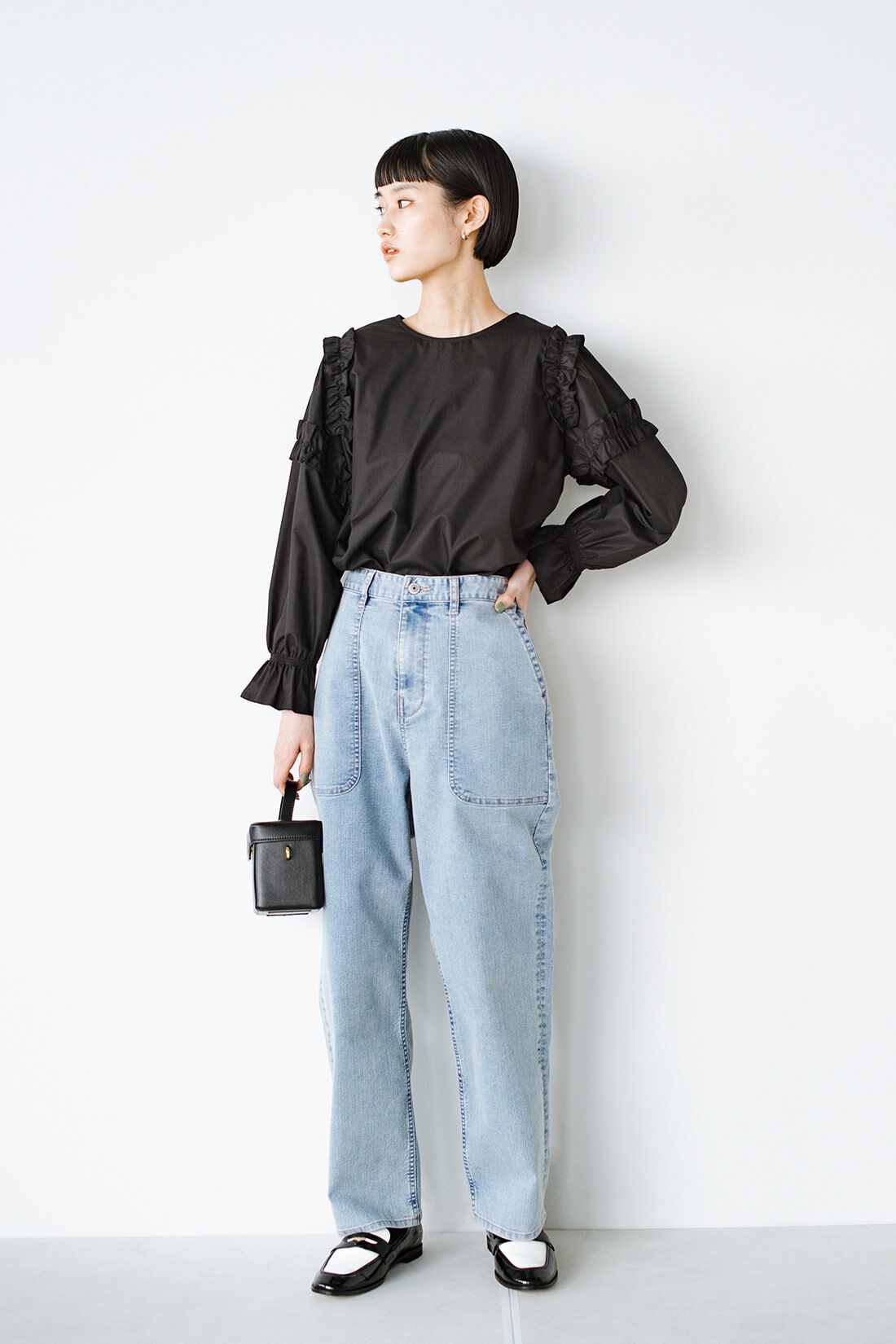 haco!|haco! 別注 hunch 動きやすくてかっこいい！ストレッチデニムベイカーパンツ〈ライトブルー〉