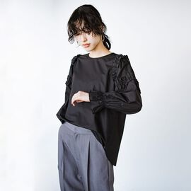 haco! | 袖の可愛さ光るフリルブラウス〈ブラック〉