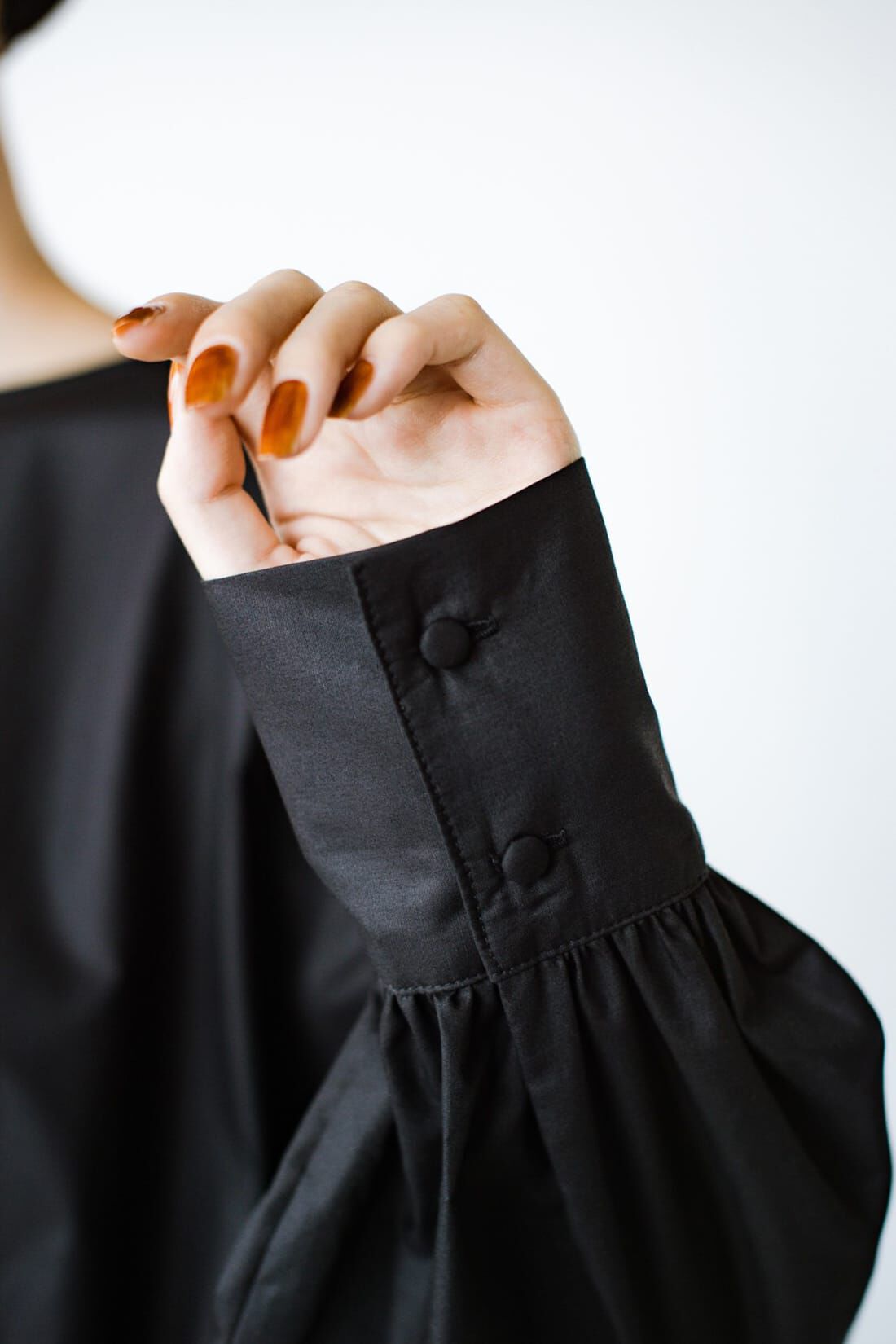 haco!|ｈａｃｏ！ 季節の変化を楽しむ「愛服」 手持ちの夏冬服と組み合わせ無限！総柄キャミワンピース＆すそ絞りトップスセット