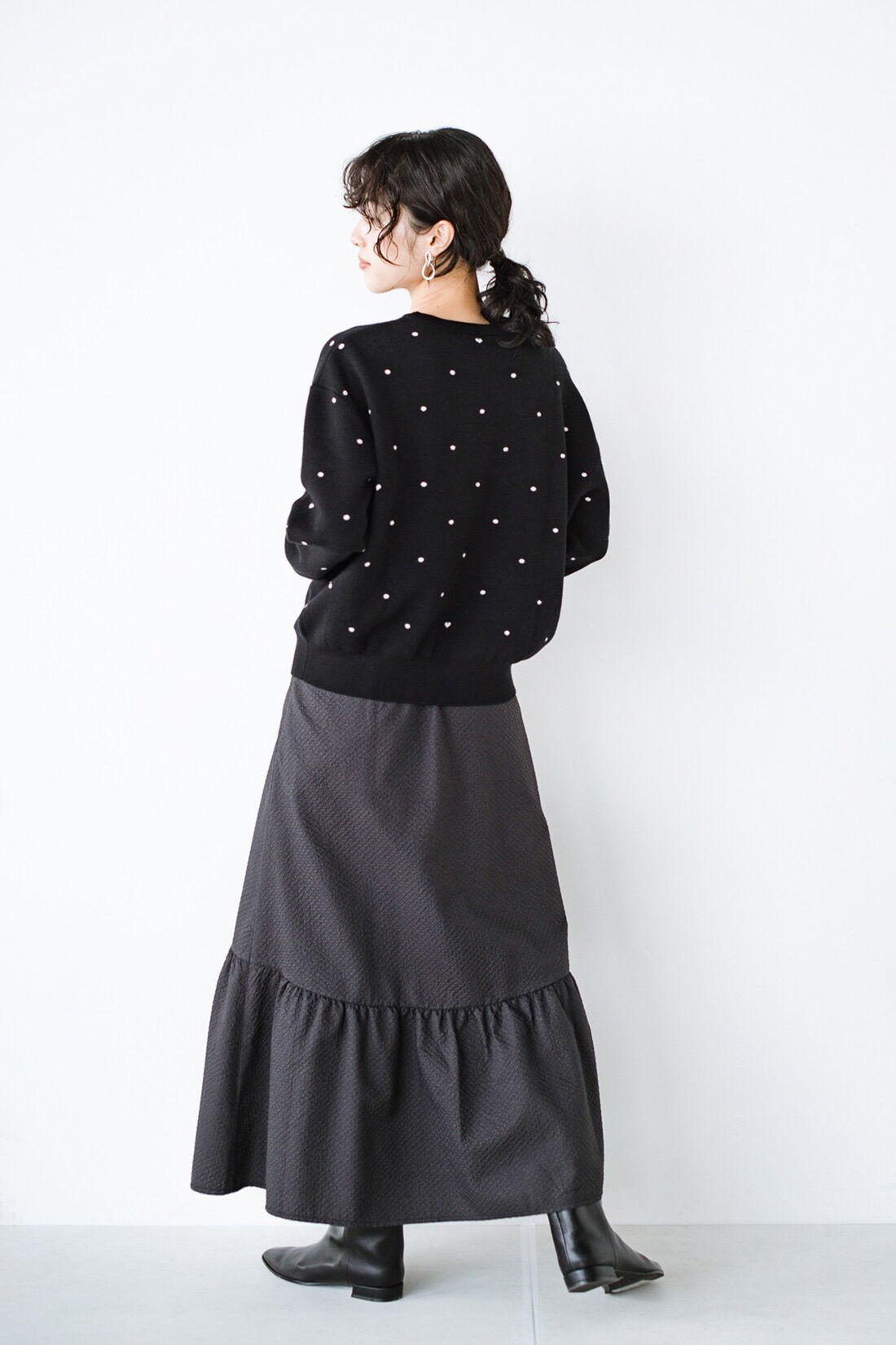 ｈａｃｏ！ 水玉にハートを忍ばせてみた！秘密の仕掛けがにくいドットニット ｈａｃｏ！ ＦＡＣＴＯＲＹ ｗｉｔｈ ａｈ〈ａｔｔａｃｈ  ｈｅａｒｔ〉！〈ブラック〉｜haco![ハコ]｜フェリシモ【公式通販】