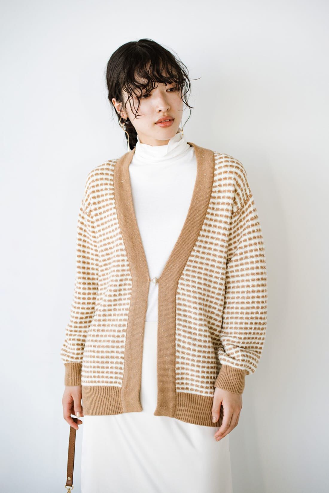 ＡＮＮＡ ＬＵＮＡ ガーター編みＭＩＸ糸配色ミドル丈カーディガン