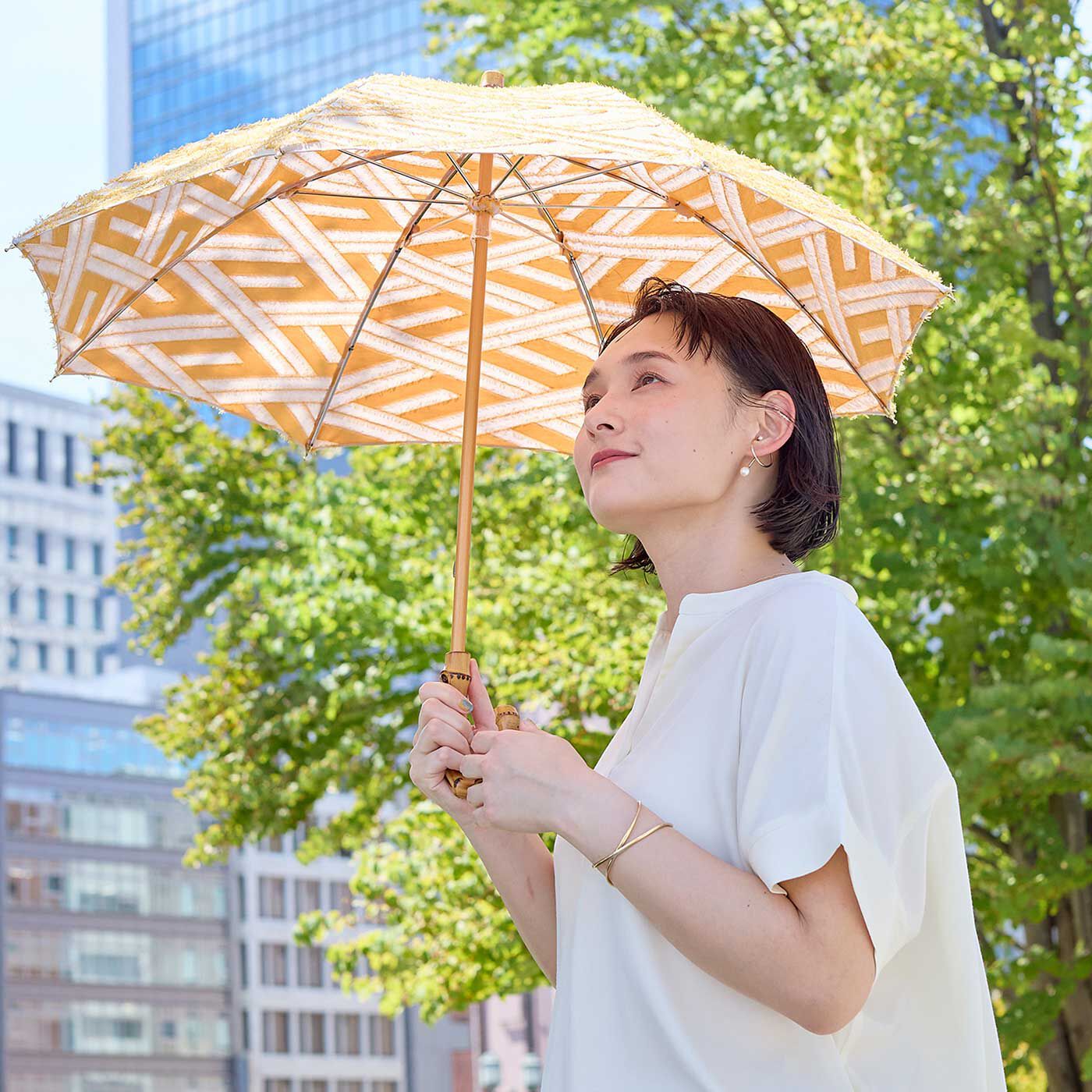 フェリシモギフトショップ|播州織のジャカード生地で仕立てた　晴雨兼用傘〈菱模様イエロー〉