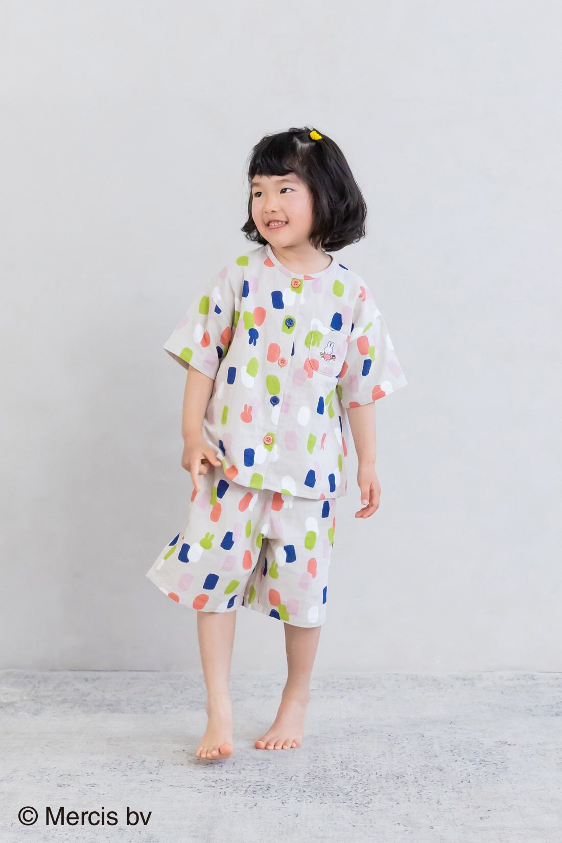 フェリシモギフトショップ|リブ イン コンフォート　水彩画タッチのミッフィーがかわいいふわふわダブルガーゼのペイント柄キッズセットアップ
