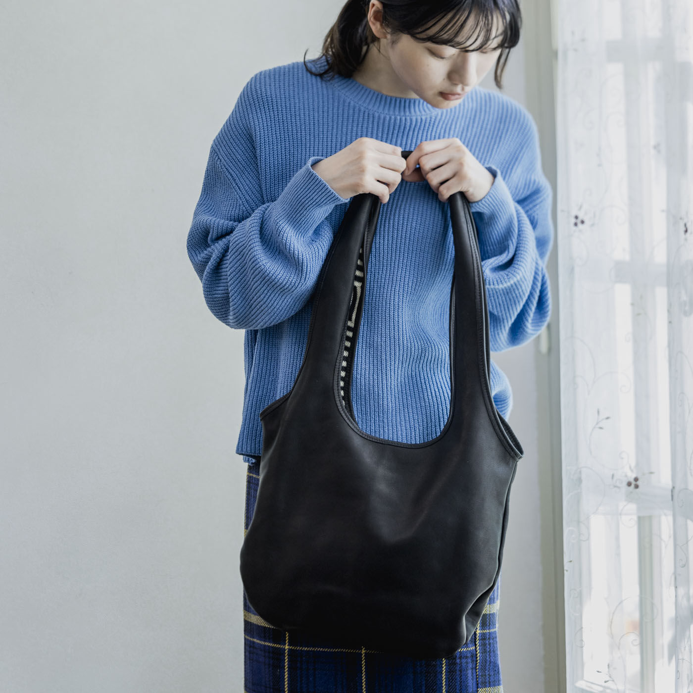 フェリシモギフトショップ|福岡の鞄作家が作った 職人本革のブルーメトート〈ブラック〉[本革 鞄：日本製]