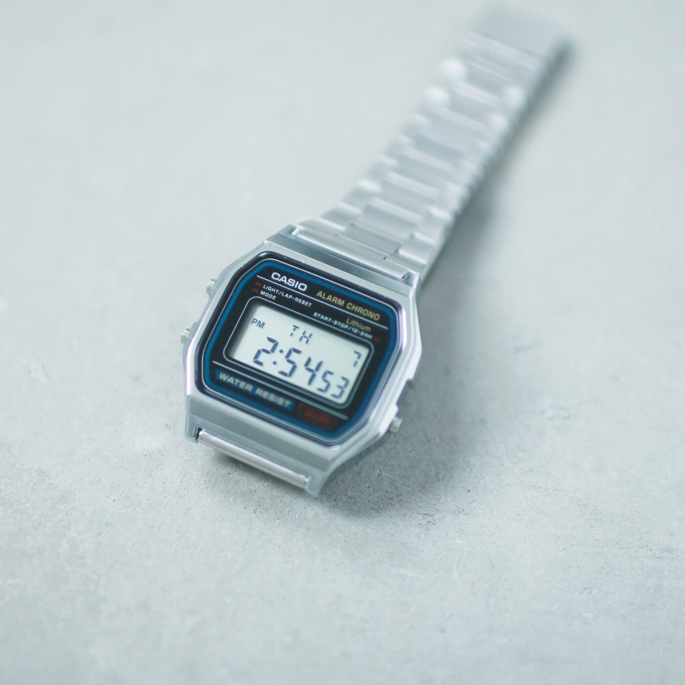 フェリシモギフトショップ|このごろ meets CASIO 推しカシ　トラッドなシティーボーイ〈A158WA-1JH〉|ストップウォッチ、時刻アラーム、オートカレンダー機能つき