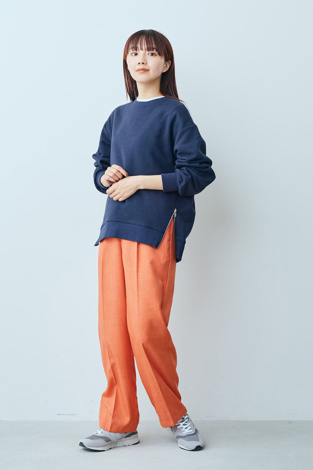 フェリシモギフトショップ|リブ イン コンフォート　Ｌｉｖｅ　Ｌｏｖｅ　ＣｏｔｔｏｎⓇプロジェクト　大人っぽく着られる　すそファスナースウェットトップス 〈ネイビー〉