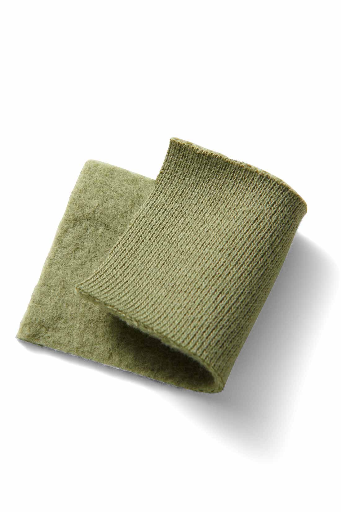 フェリシモギフトショップ|リブ　イン　コンフォート　ラフに着るだけでこなれ見えする　大人専用すそドロストトレーナー〈ルビーピンク〉|ふっかりもっちり、ほどよい厚み。軽くやわらかな裏起毛のカットソー。※お届けするカラーとは異なります。