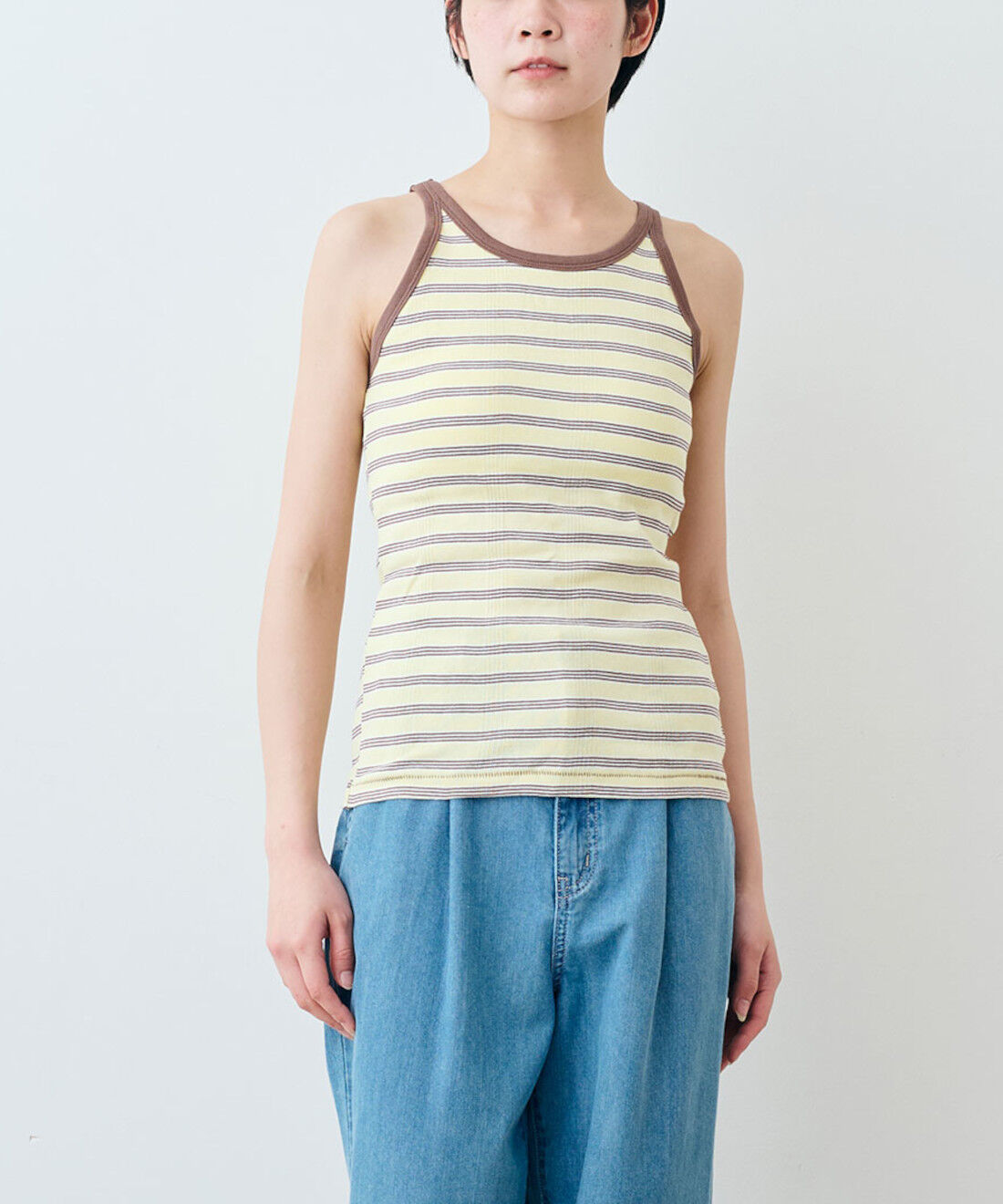 フェリシモギフトショップ|【WEB限定】miller リブボーダーカップ付き タンクトップ　〈イエロー×ブラウン〉【シロップ．バスケット】|モデル身長:163cm