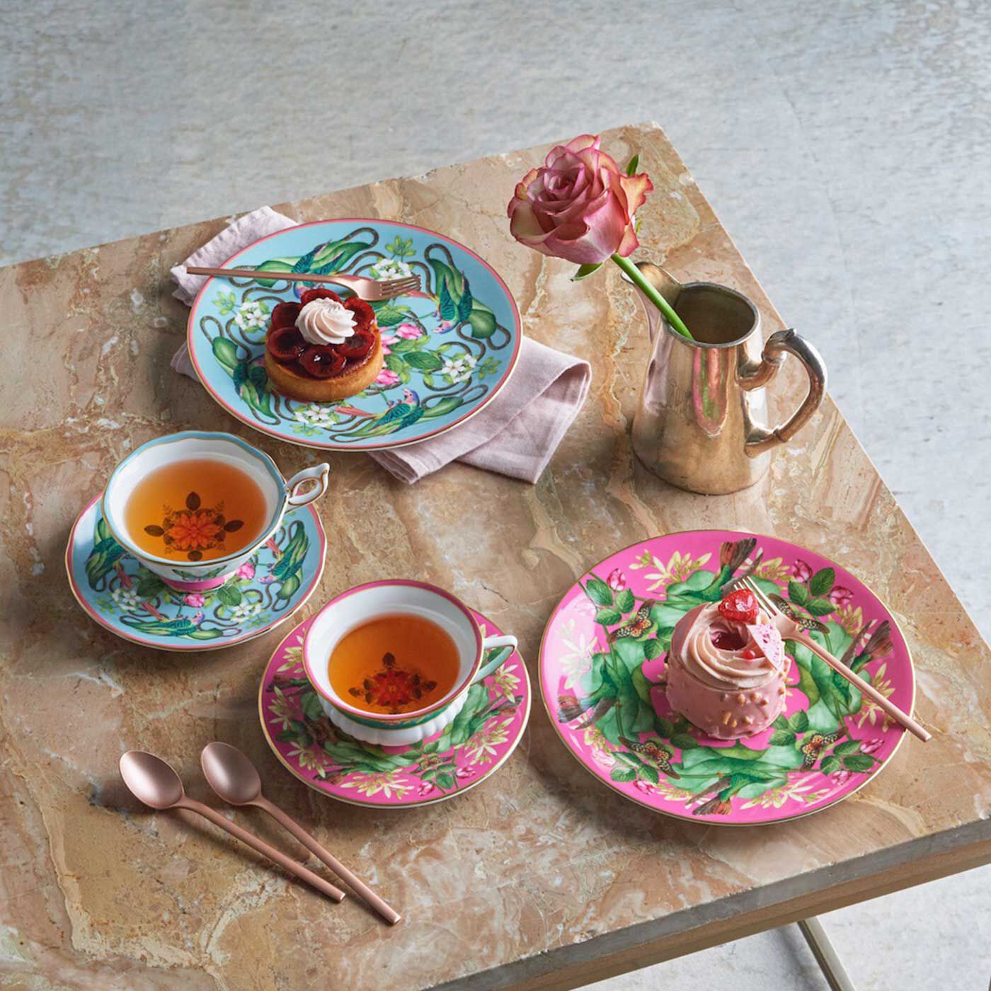 フェリシモギフトショップ|ＷＥＤＧＷＯＯＤ／ウエッジウッド　ワンダーラスト　ピンクロータス　ティーカップ＆ソーサー