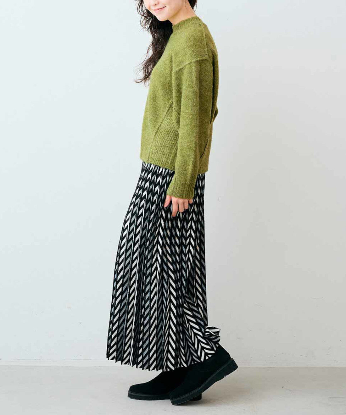 フェリシモギフトショップ|リブ イン コンフォート 切り替えデザインで着映えする 洗えるニットトップス〈ピスタチオグリーン〉|モデル身長：163cm　着用サイズ：M