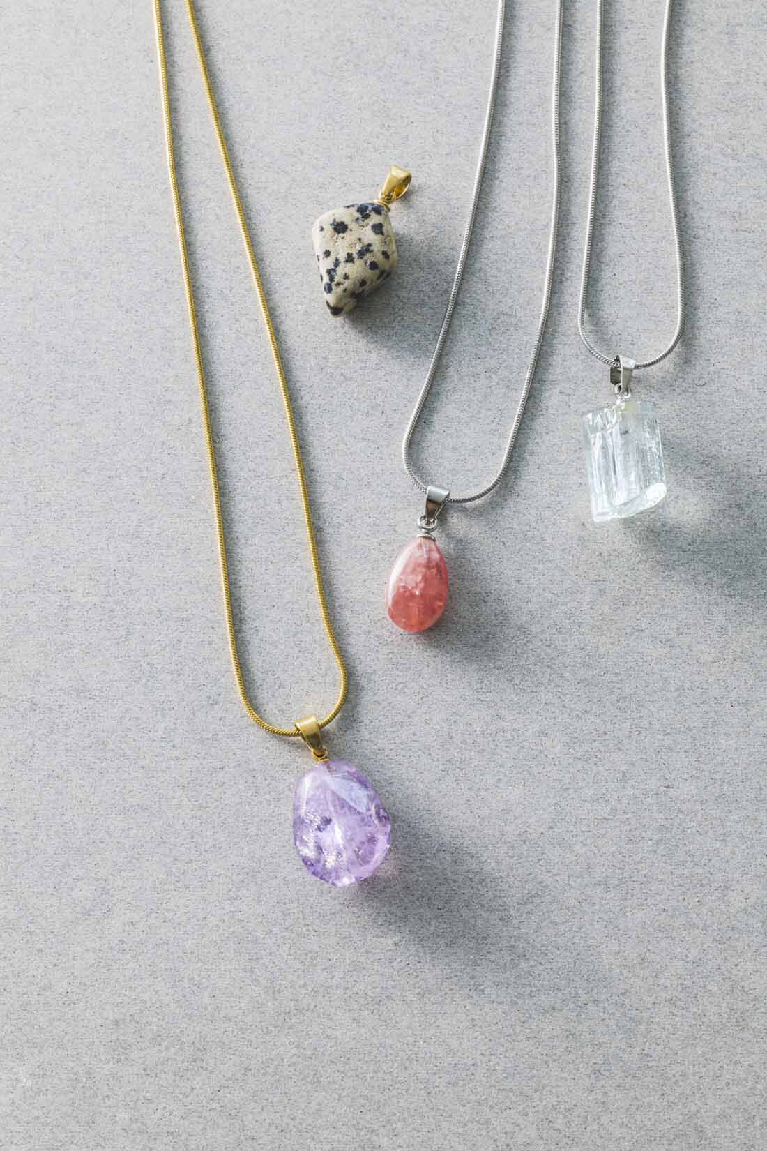 フェリシモギフトショップ|自然の美しさを身にまとう　天然石ネックレストップ〈ローズアメシスト〉|※チェーンは別売りです。
