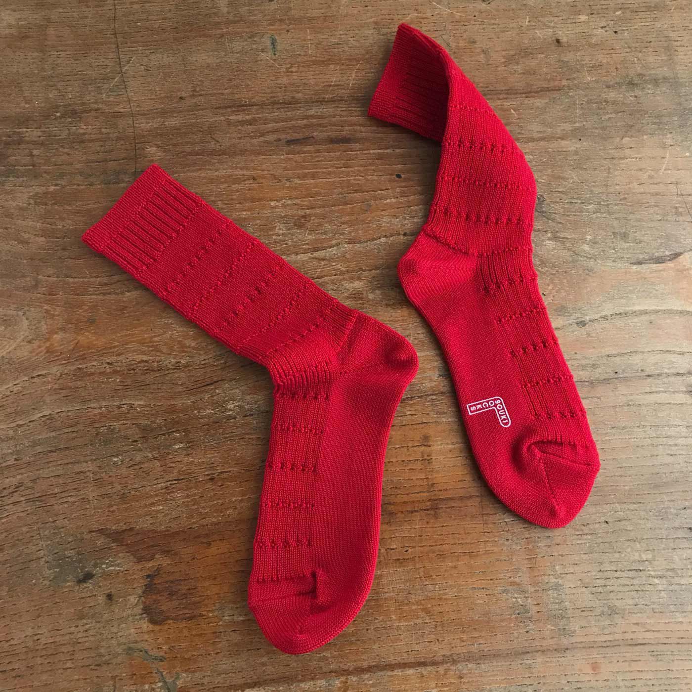 フェリシモギフトショップ|ウール91％　あったかでやわらか！ 厚みをおさえたファインウールソックス〈Hooh〉