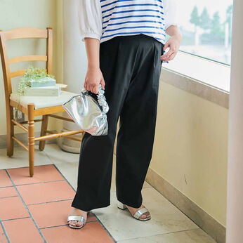 フェリシモギフトショップ | 美脚スーパー伸び軽ストレートパンツＢＫリブイン