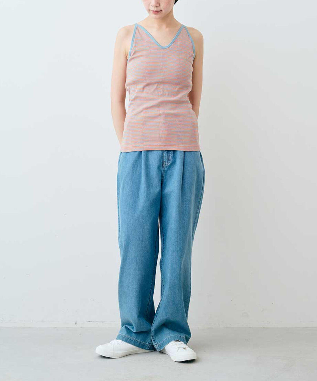フェリシモギフトショップ|【WEB限定】miller リブボーダーカップ付きキャミタンク〈レッド×ベージュ〉【シロップ．バスケット】|モデル身長:163cm ※お届けのカラーとは異なります。
