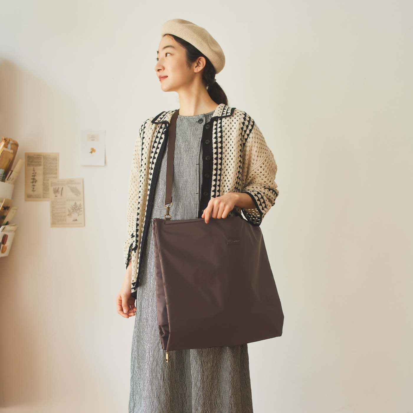 フェリシモギフトショップ|am＆be　ハンガーに掛けたままワードローブまるごとお出かけ　ショルダーガーメントバッグ
