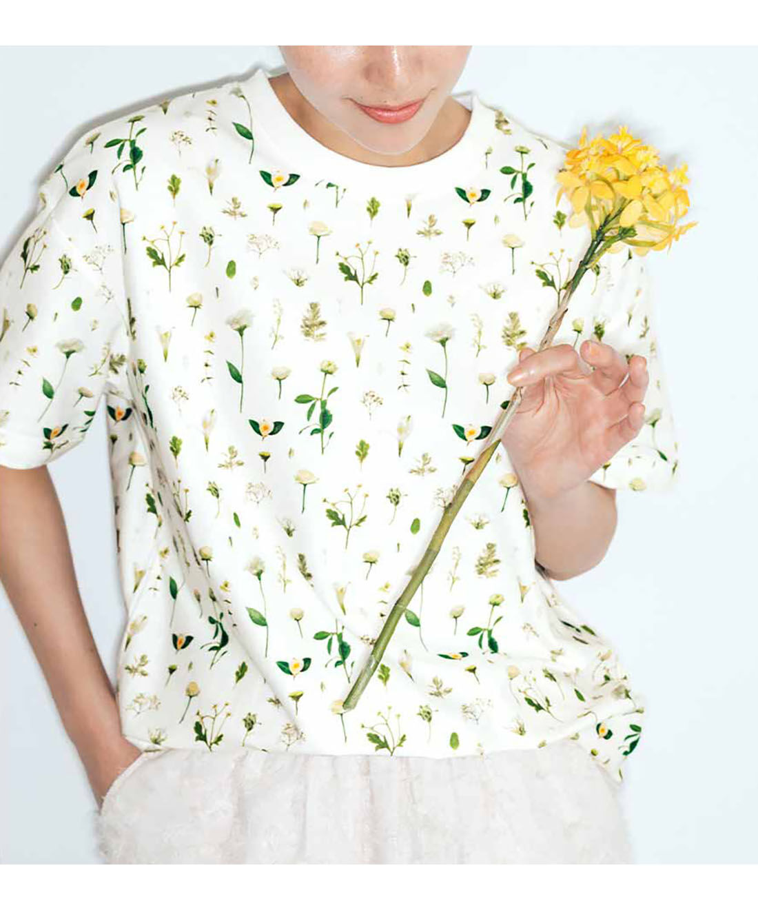 フェリシモギフトショップ|リブ イン コンフォート×plantica 美しく咲き誇る コットンTシャツ by LOVE＆PEACE PROJECT〈ホワイト〉