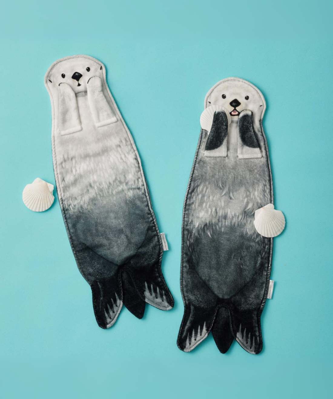 フェリシモギフトショップ|YOU＋MORE!　おなかをなでなで　ラッコのぶらーんタオル〈メイちゃん〉