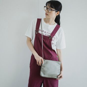 フェリシモギフトショップ | スタイリストポシェット〈ニュアンスグレー〉