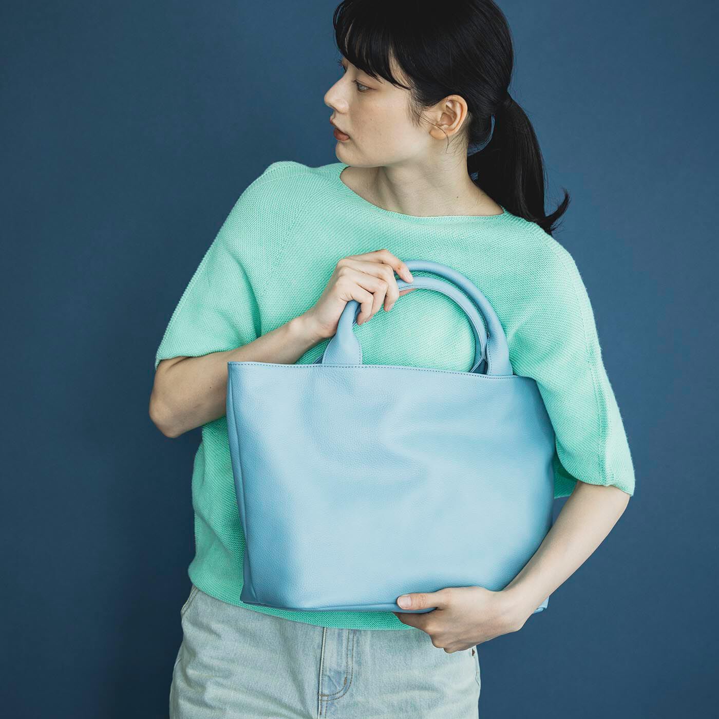 フェリシモギフトショップ|ファッションスタイリストと作った 職人本革のフィアブルトート〈スウェディッシュブルー〉[本革 鞄：日本製]