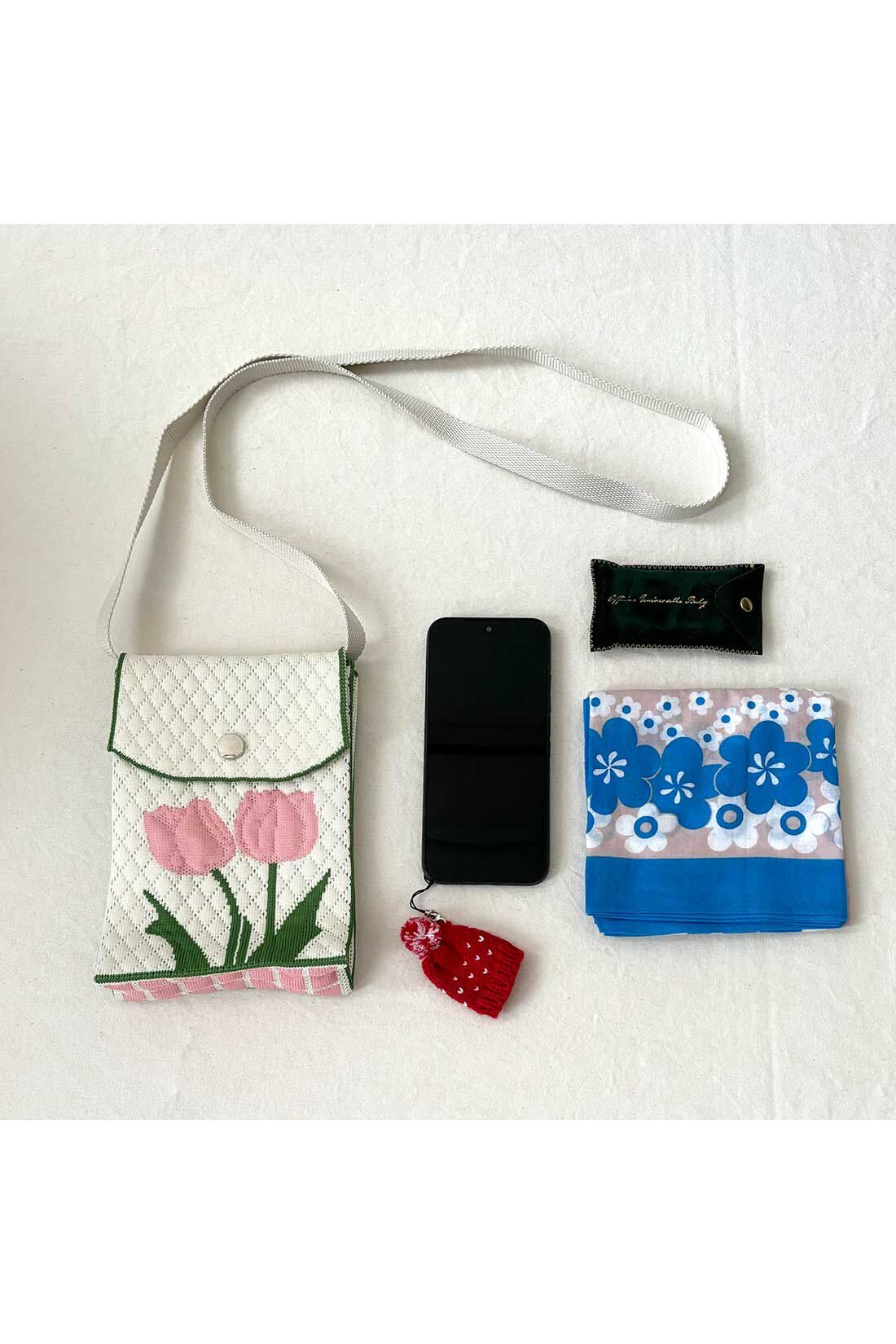 フェリシモギフトショップ|ニットポシェットふたつきチューリップ柄【シロップ．バスケット】