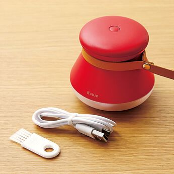 フェリシモギフトショップ | パワフル６枚刃充電式毛玉取り器〈レッド〉