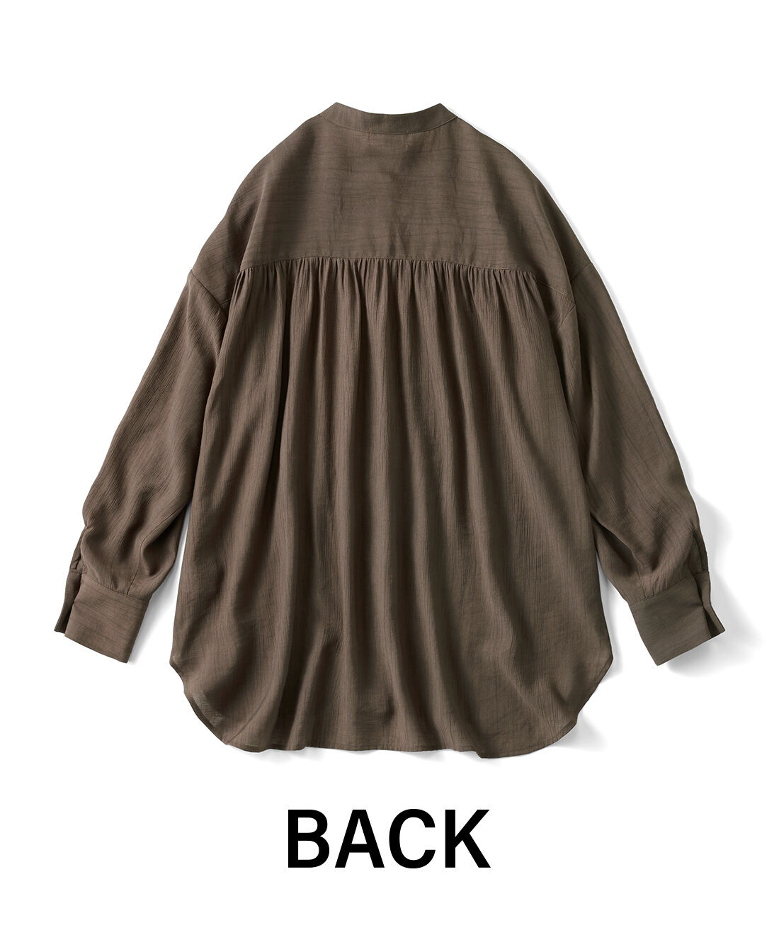 フェリシモギフトショップ|リブ　イン　コンフォート　莉子さんとつくった　季節を問わずに使える　シアーシャツ〈チャコールブラウン〉|ギャザーでバックスタイルまで抜かりなく。