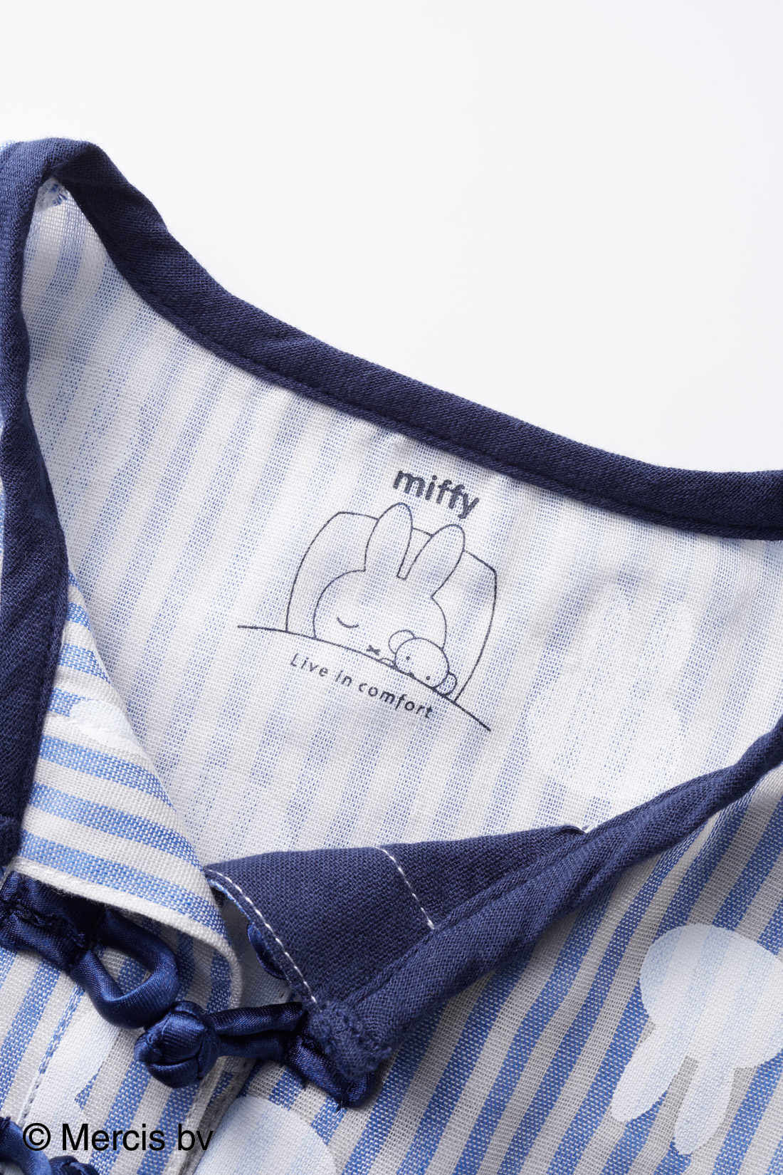 フェリシモギフトショップ|リブ イン コンフォート ×miffy　ふわふわダブルガーゼのストライプ半袖キッズセットアップ|衿ぐり下はかわいいミッフィーのプリント