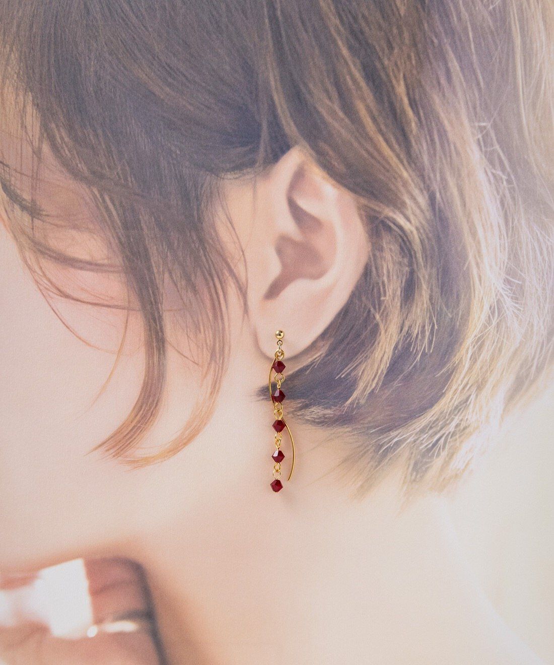 フェリシモギフトショップ|OSYAIRO 5連クリスタルガラスのイヤアクセ〈レッド〉