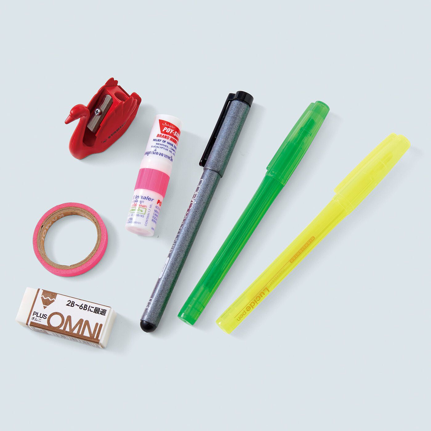 フェリシモギフトショップ|ミュージアム部　江戸わんこがくったりおすわり 芦雪犬ペンポーチ|これくらい入ります！