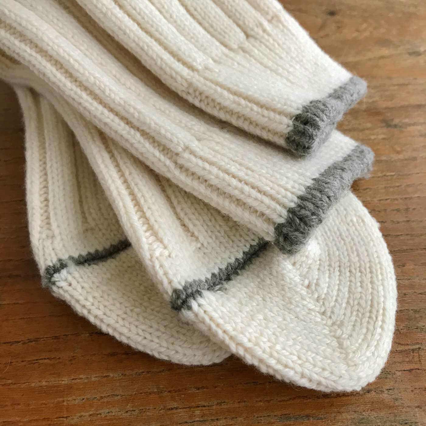 フェリシモギフトショップ|ウール94％　ふかふか＆ぬくぬく　ぜいたくな履き心地！ 厚手の防縮ウールソックス〈Horn〉