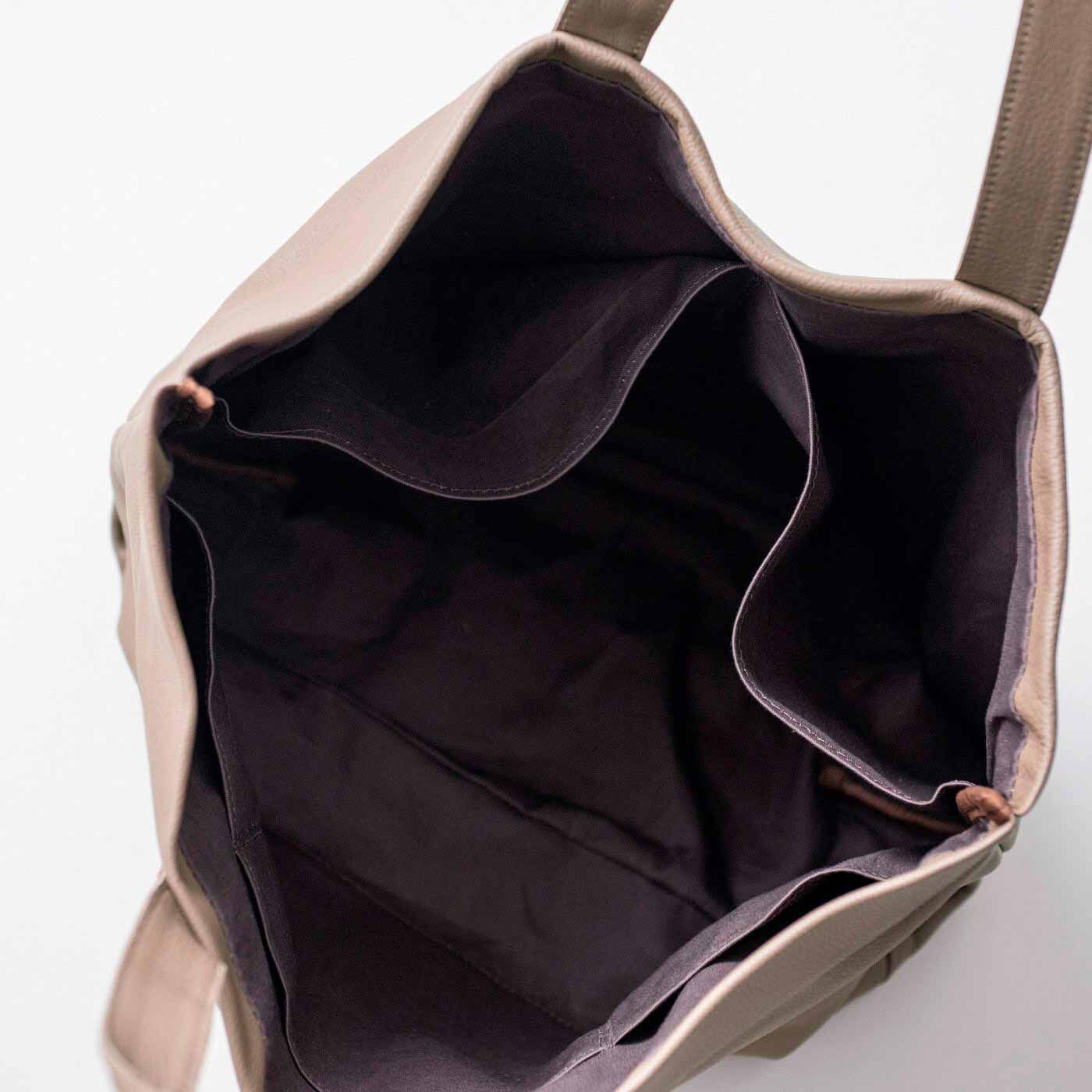 フェリシモギフトショップ|福岡の鞄作家と作った　　職人本革のホエールトートバッグ〈グレージュ〉
