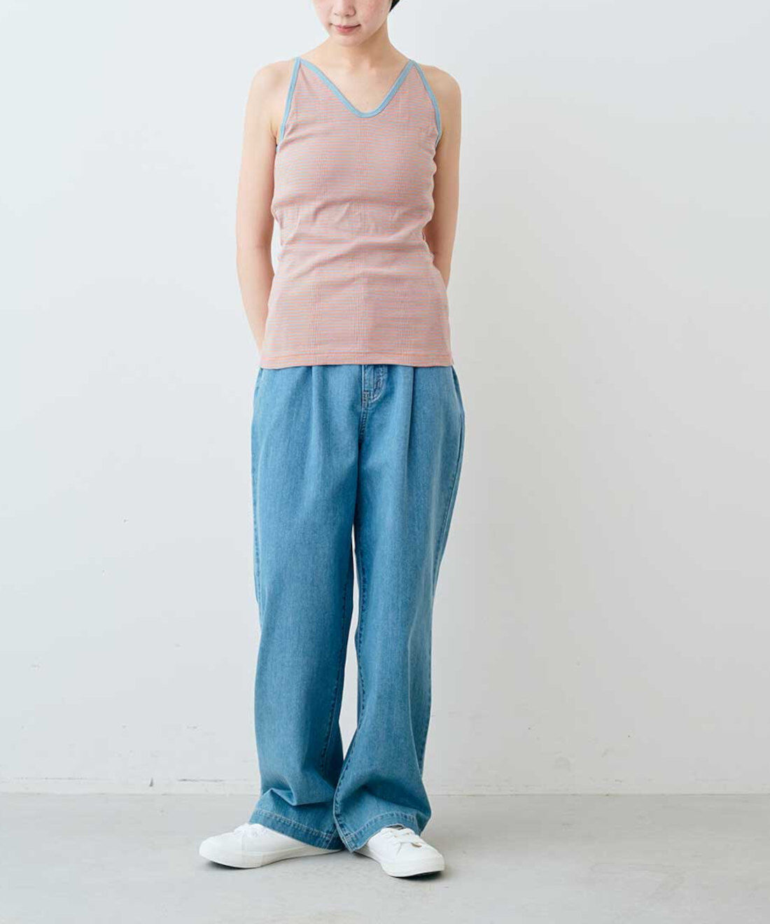 フェリシモギフトショップ|【WEB限定】miller リブボーダーカップ付き キャミタンク〈ネイビー×ホワイト〉【シロップ．バスケット】|モデル身長:163cm ※お届けのカラーとは異なります。
