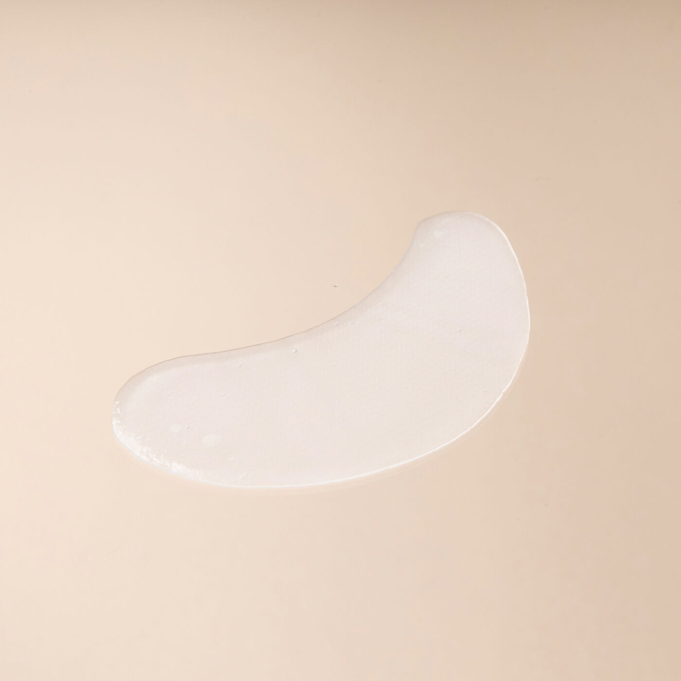 フェリシモギフトショップ|ＭＯＩＳＴＣＯＮＣ　ＡＩ　ハイドレートゲルマスク〈目もと口もと用／４個セット〉|目もとや口もとにフィットする形状。